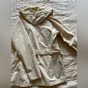 North face rain jacket size XS cream color